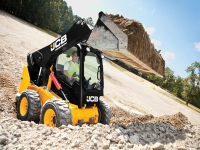 Due nuove minipale gommate da JCB