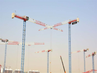 Raimondi Middle East installa undici gru a torre flat-top ad Aljada