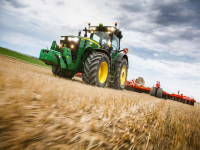 John Deere: in arrivo nuova ammiraglia Serie 8R