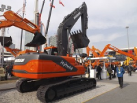 Escavatore ibrido della Doosan