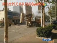 VIDEO Cina: rissa tra bulldozer
