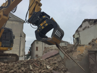 La pinza MB Crusher: versatile, tenace e agile