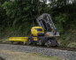 Mecalac lancia il modello 216MRail, il nuovo escavatore strada-ferrovia