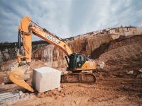 Case CX470C al lavoro nelle cave di Botticino