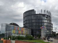 Wikipedia è di nuovo tra noi: l’UE fa marcia indietro sul copyright