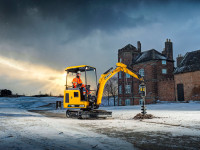 Da JCB un mini a 0 emissioni talmente silenzioso che farà molto rumore!