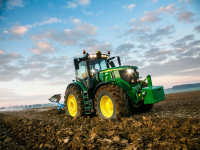 Caratteristiche dei nuovi modelli serie 6R John Deere