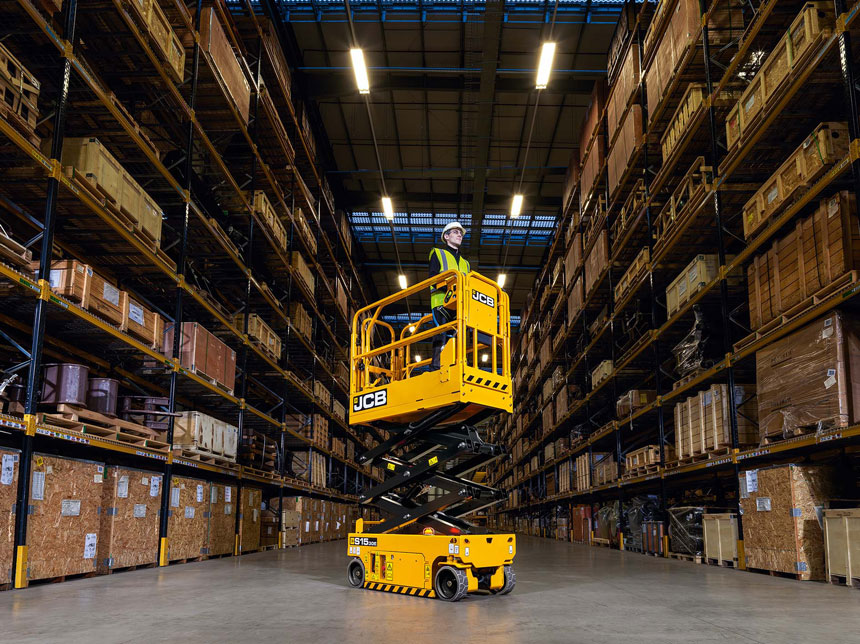 JCB-piattaforma-aerea-pantografo JCB-piattaforma-aerea-pantografo