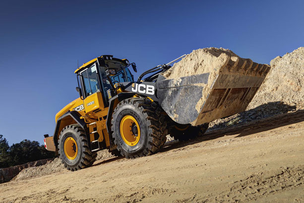 JCB-437-pala-gommata