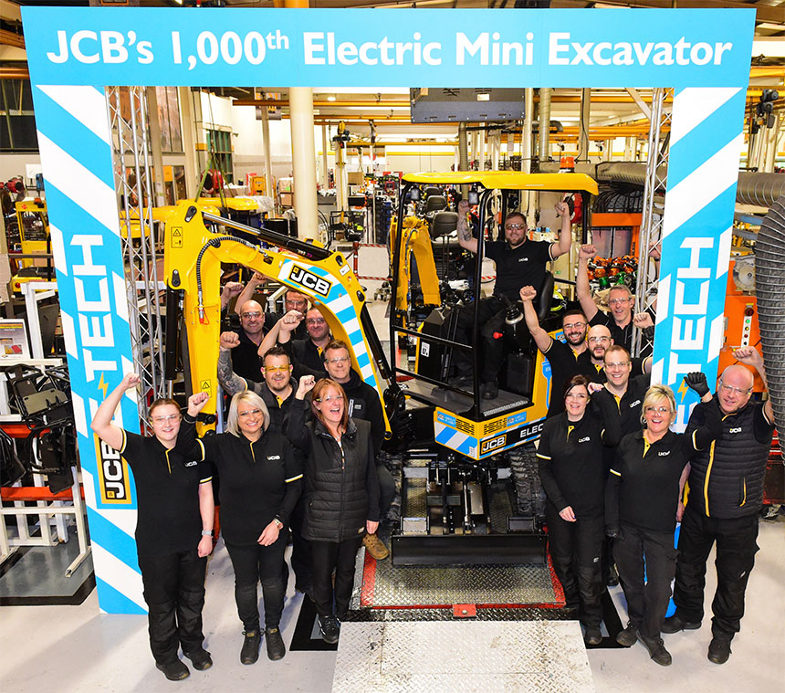 Traguardo mini escavatore elettrico JCB