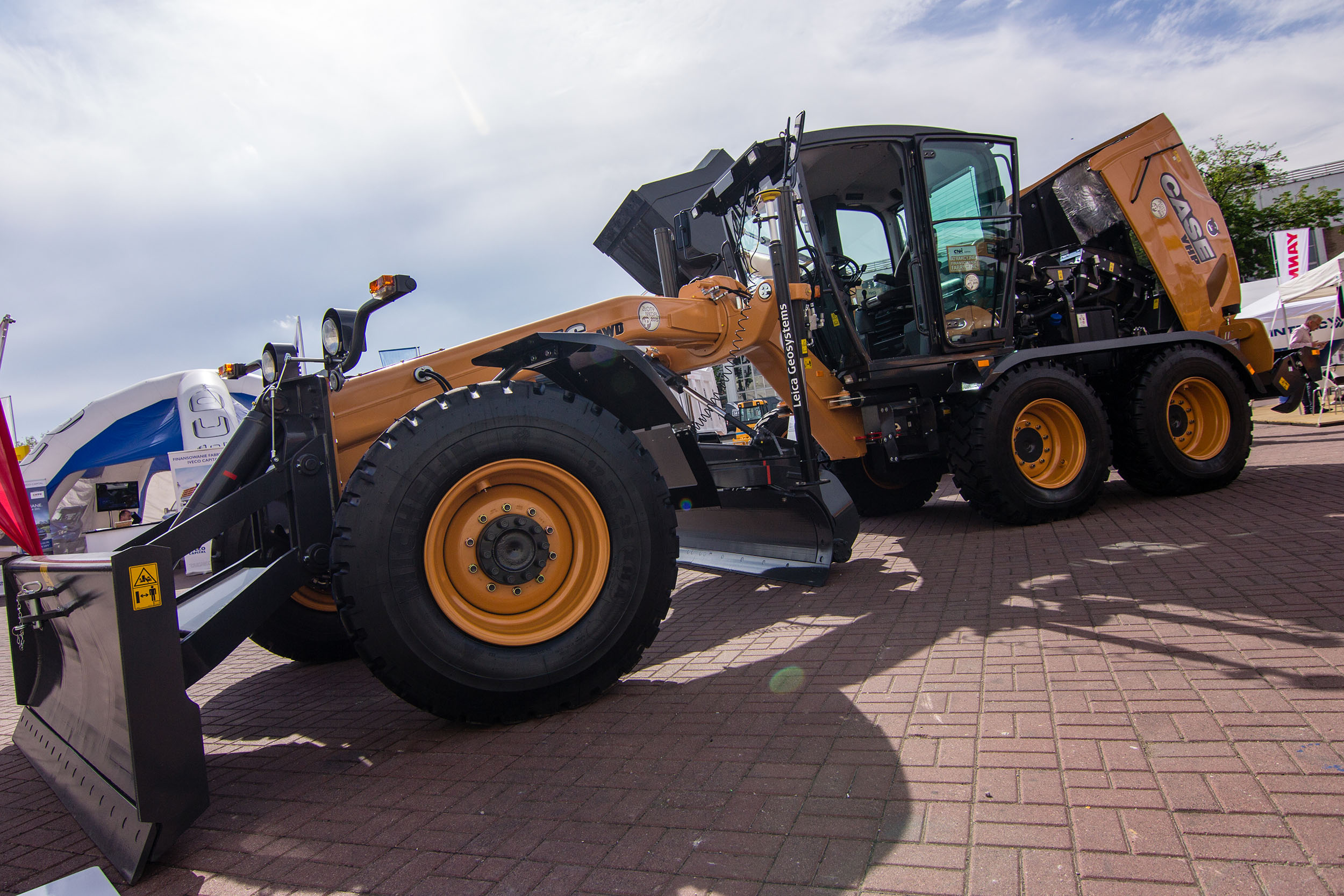 Intermasz-2015 -Stand 3 -Grader
