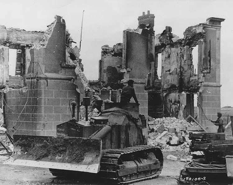 bulldozer-wwii-1