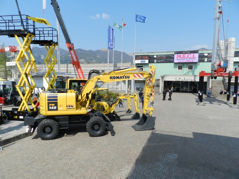 meci-2015-macchine-800x600