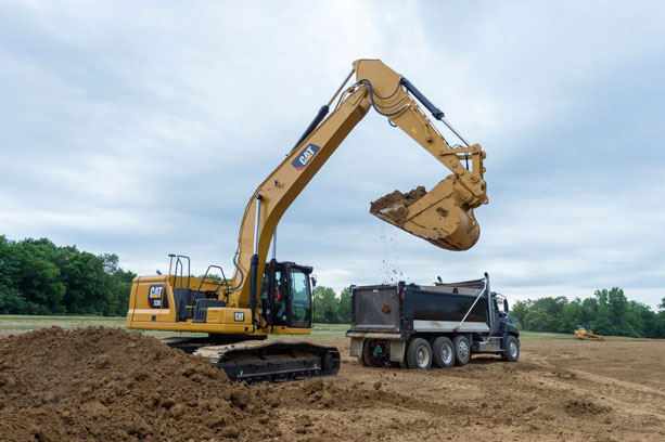 caterpillar-esxcavator-330