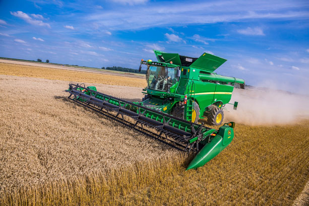 john-deere-S700 john-deere-S700
