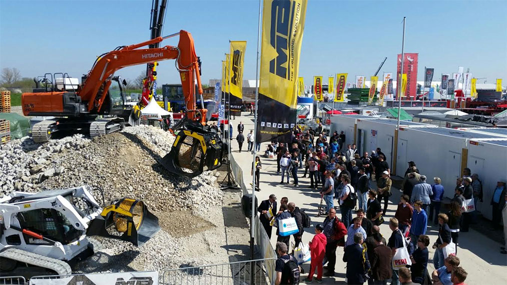 mb crusher bauma 2016