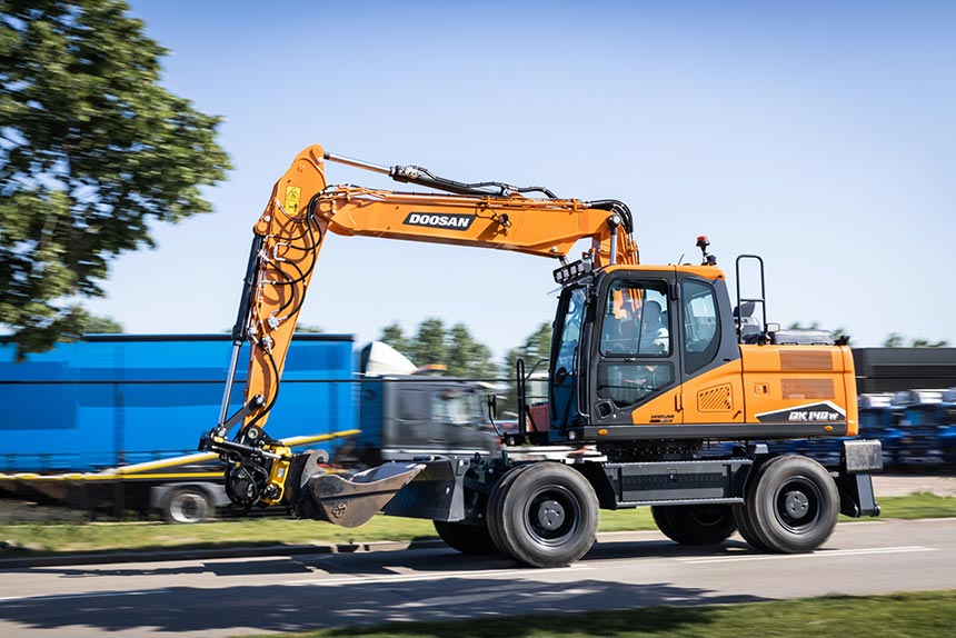 Escavatori Doosan DX140W-7 e DX160W-7