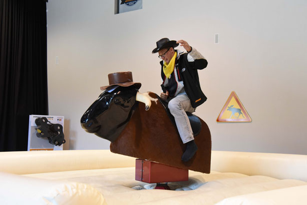 rode-case-mechanical-bull