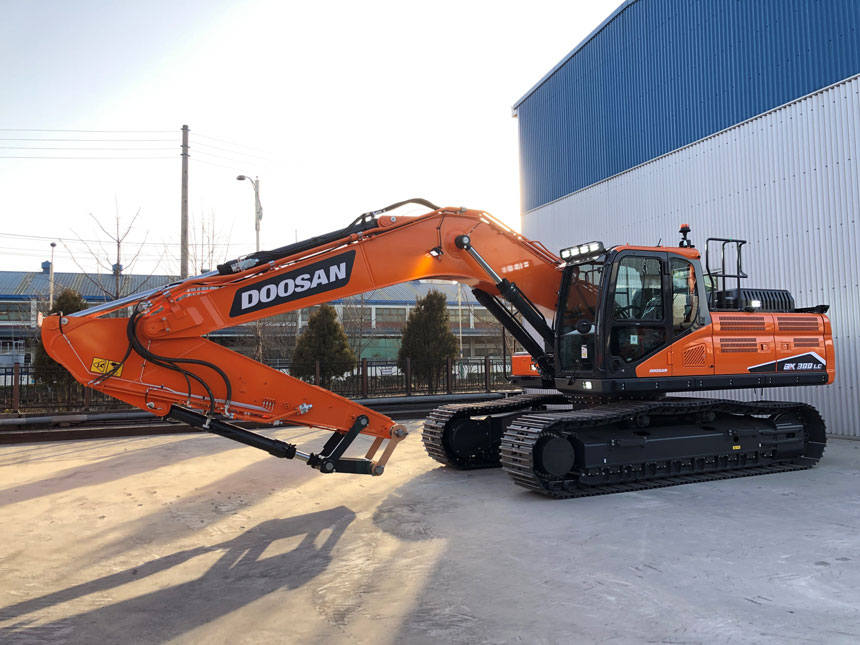 escavatori doosan :doosan dx 380 D7b38234-c153-4eee-aabc-f6683dce3e40